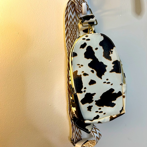 COW Vegan Leather Sling Bag - Picture 5 of 11